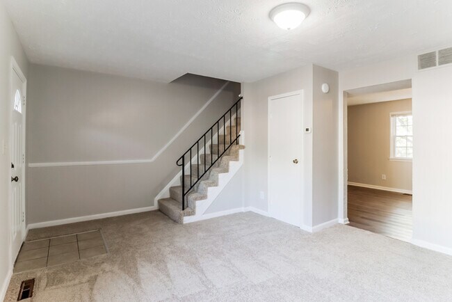 Foto del edificio - Charming 3 bedroom 1 and a half bath in Ed...