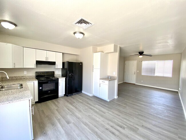 Building Photo - 6514 W Pima St
