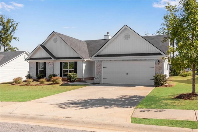 Building Photo - 2164 Savannah Dr