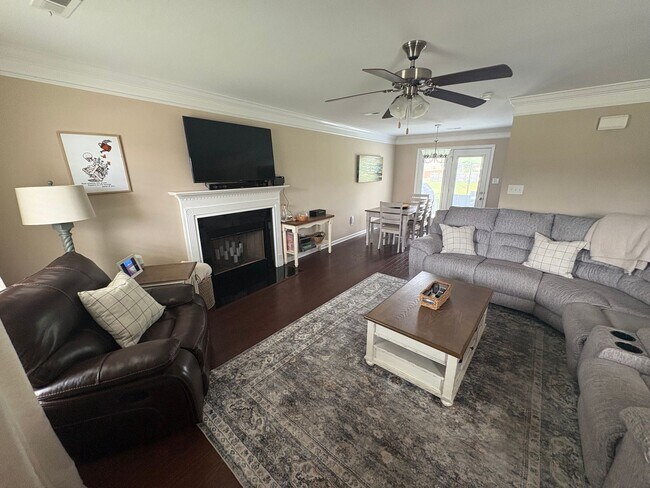 Building Photo - Charming & Convenient in Hardin Valley!