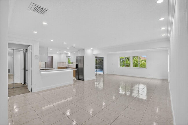 Foto del edificio - 4599 Brady Blvd