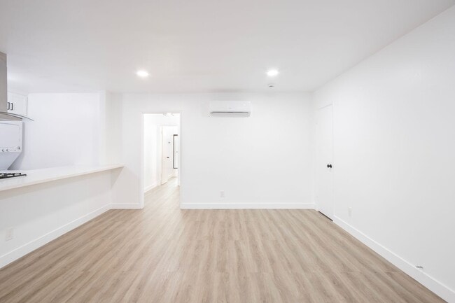 Interior Photo - 1235 N Ogden Dr