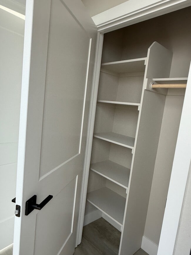 Foto del edificio - 4085 Peter's Ct