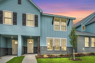 Building Photo - 9709 Thorncrown Ln