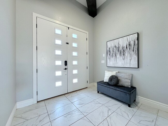 Building Photo - 14701 Tierra Mirage Ave