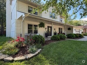 Building Photo - 1025 Heatherwood Dr