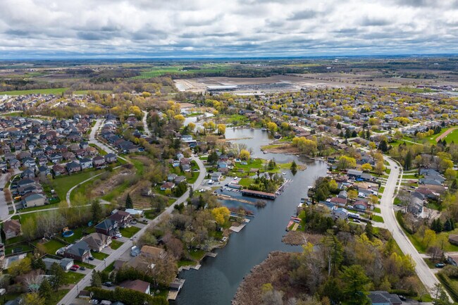 Georgina consists of several small towns, including Keswick.