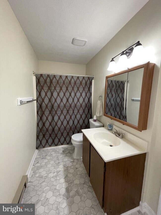 Building Photo - 2908 Packer St