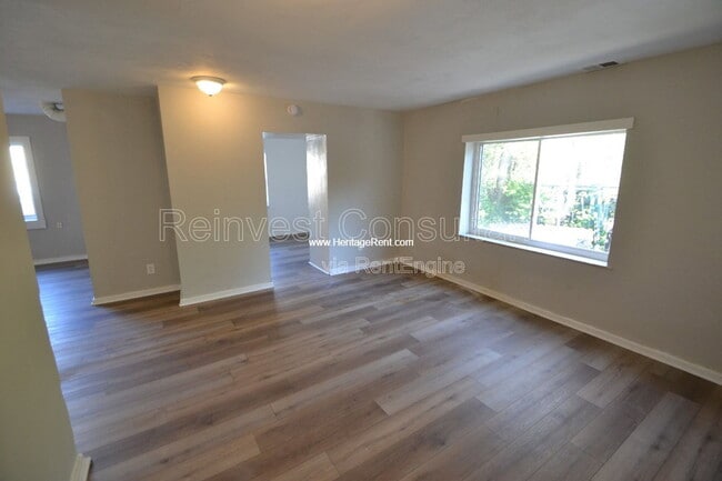 Building Photo - 1788 Carll St