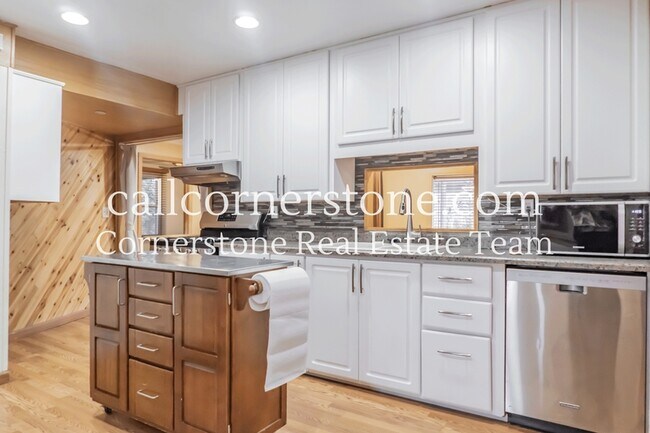 Foto del edificio - 411 E Cheyenne Rd