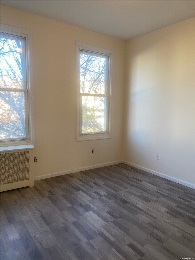Foto principal - 71-52 68th Pl
