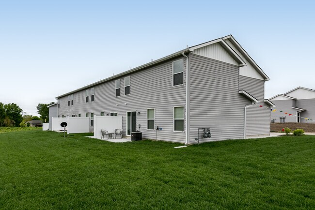 Building Photo - 205 NE 194 Terrace