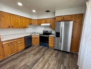 Building Photo - 609 N 29th St