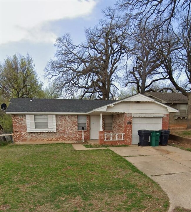 Building Photo - 545 Greenvale Rd