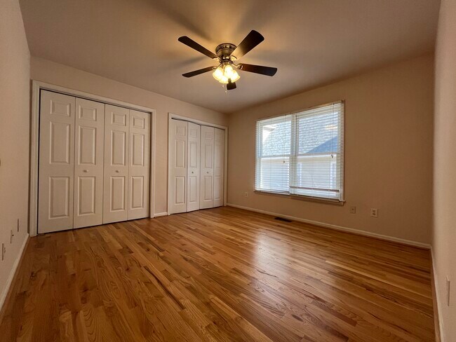 Foto del edificio - 34 Moreland Ave NE