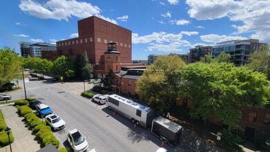 Building Photo - 112 W Broad St