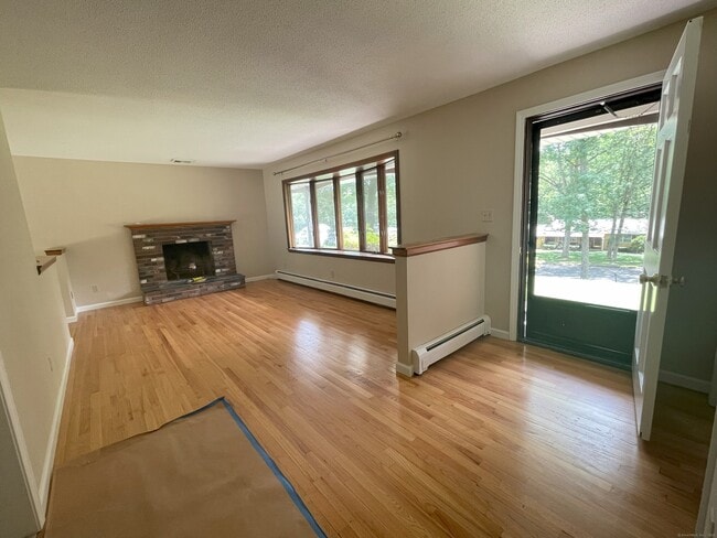 Foto del edificio - 132 Alder Ln
