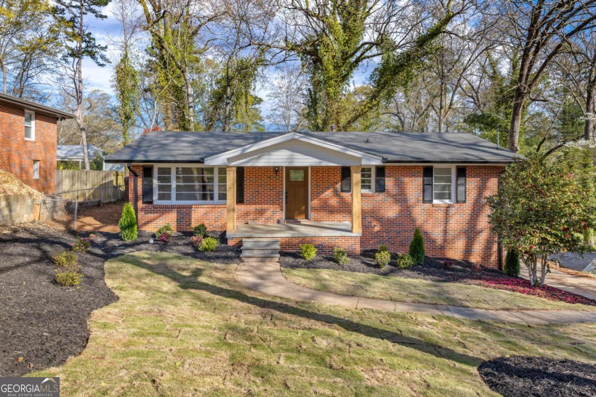 Primary Photo - 212 Christopher Dr