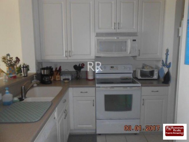 Foto del edificio - 4232 Liron Ave