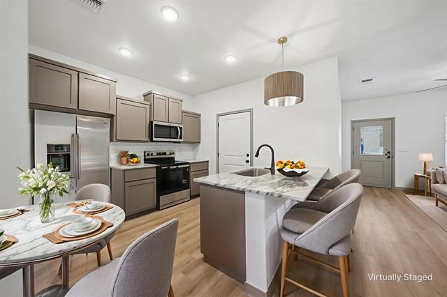 Foto del edificio - 105 S Barron St