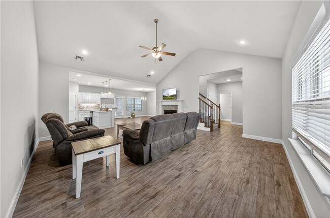 Foto del edificio - 584 Quartz Wy