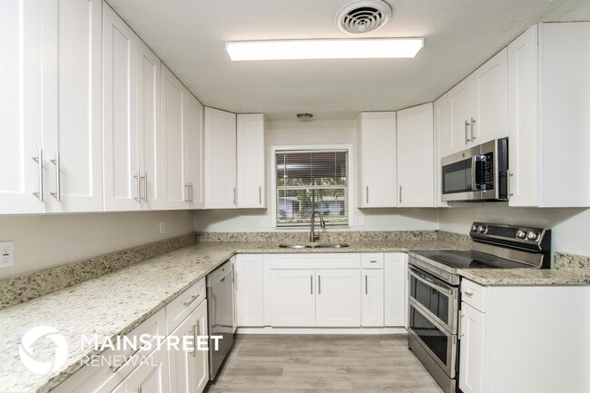 Building Photo - 1710 Jordan Dr