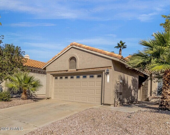 Foto del edificio - 4110 E Woodland Dr