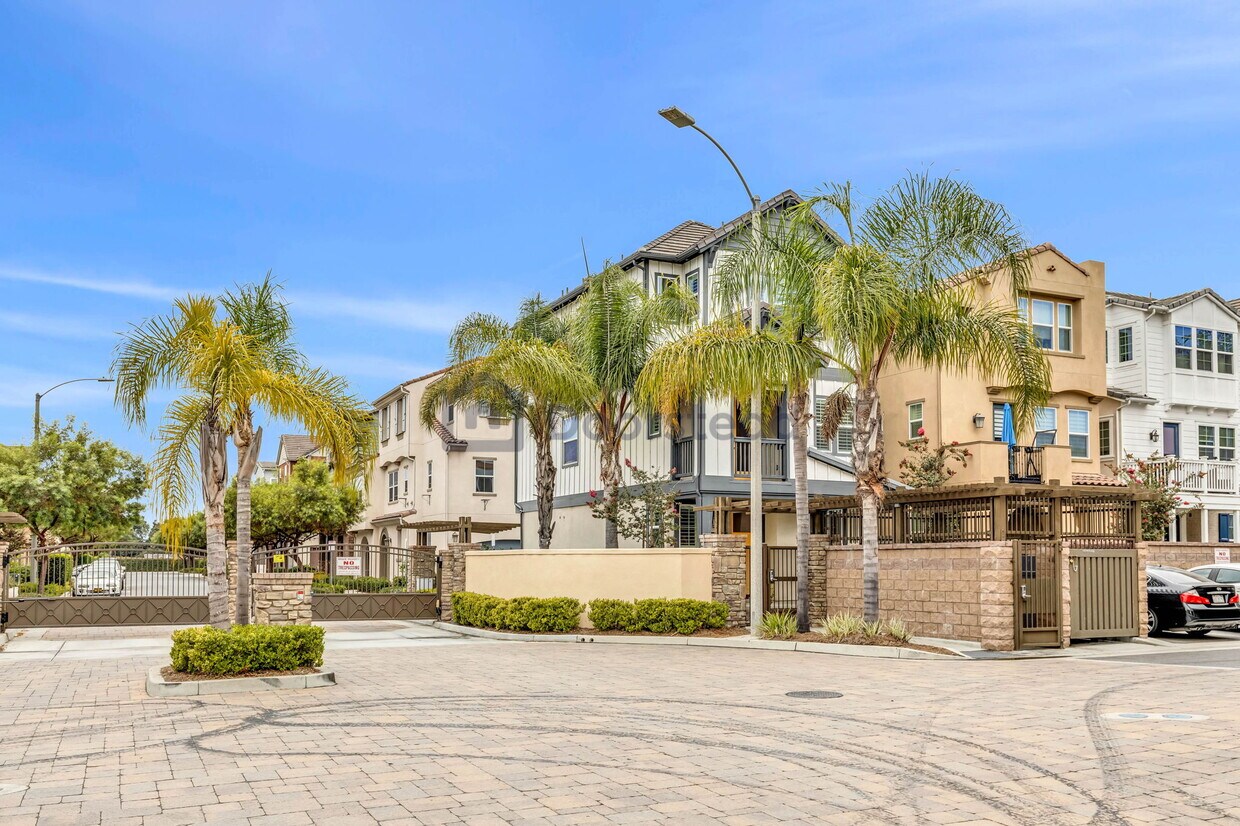 Primary Photo - 818 W Tribella Ct