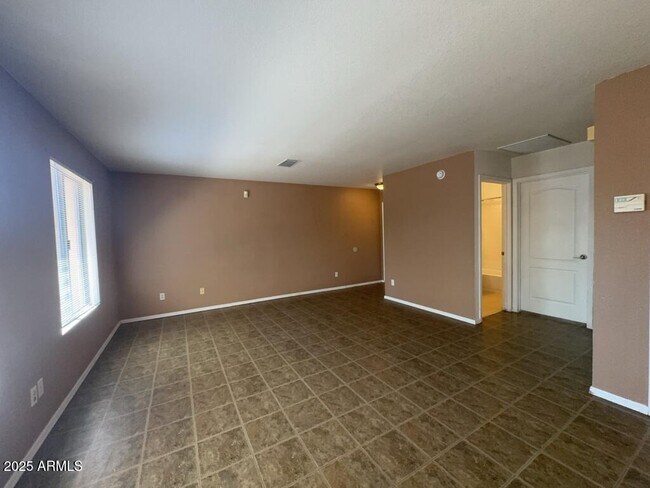 Building Photo - 1285 Leon Way