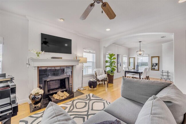 Foto del edificio - 5511 Oakwood Cove