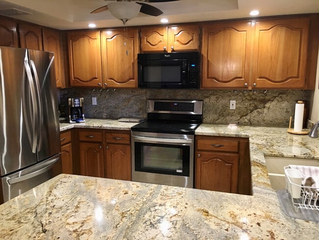 Foto del edificio - 12212 N Paradise Village Pkwy W