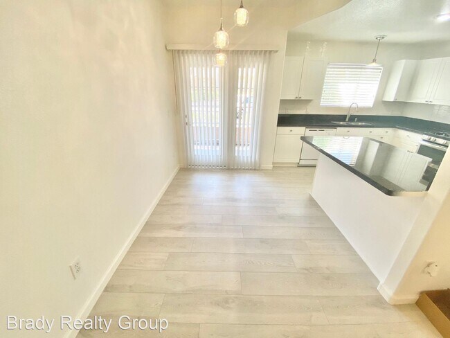 Foto del edificio - 2 br, 2 bath House - 10524 Pine Glen #102