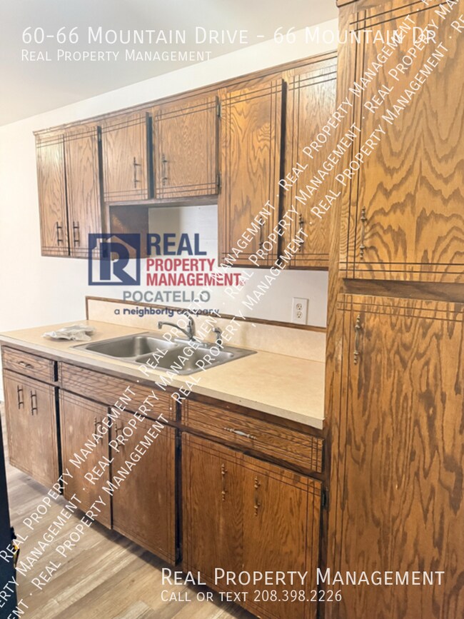 Foto del edificio - 60-66 Mountain Drive-66 Mountain Dr