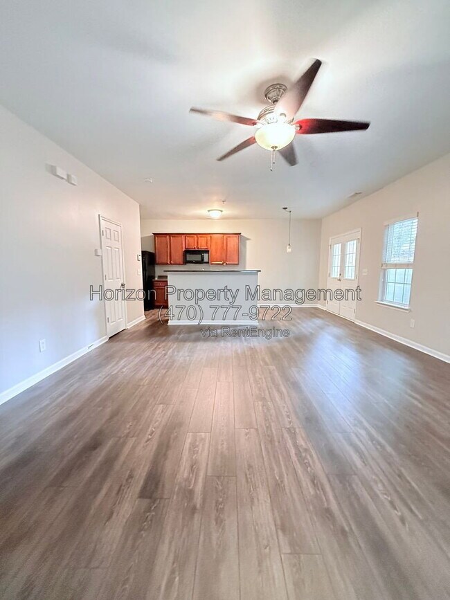 Foto del edificio - 514 Whitney Way