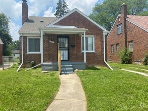 Building Photo - 10007 Warwick St