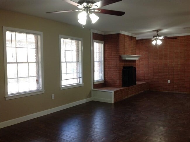 Foto del edificio - 11511 Whitewing Ave