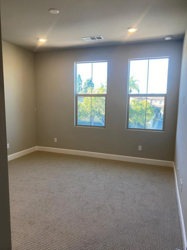 Building Photo - 4 bedroom in Huntington Beach CA 92648
