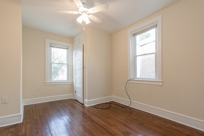 Photo - 537 E Penn St Apartment