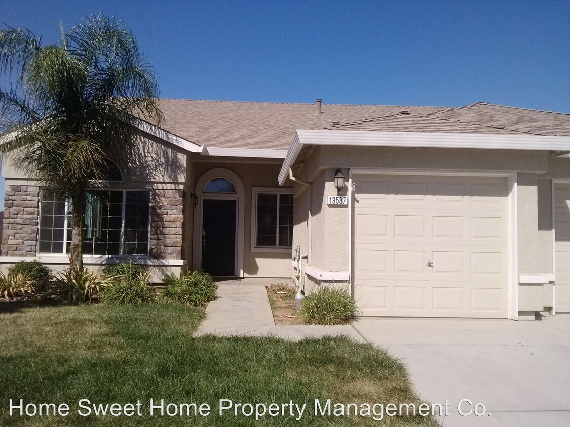 Primary Photo - 4 br, 2 bath House - 13587 Luis Ave