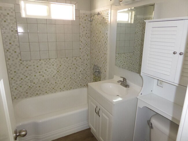 Foto del edificio - Charming Single-Story 2-Bedroom Home in Burbank!