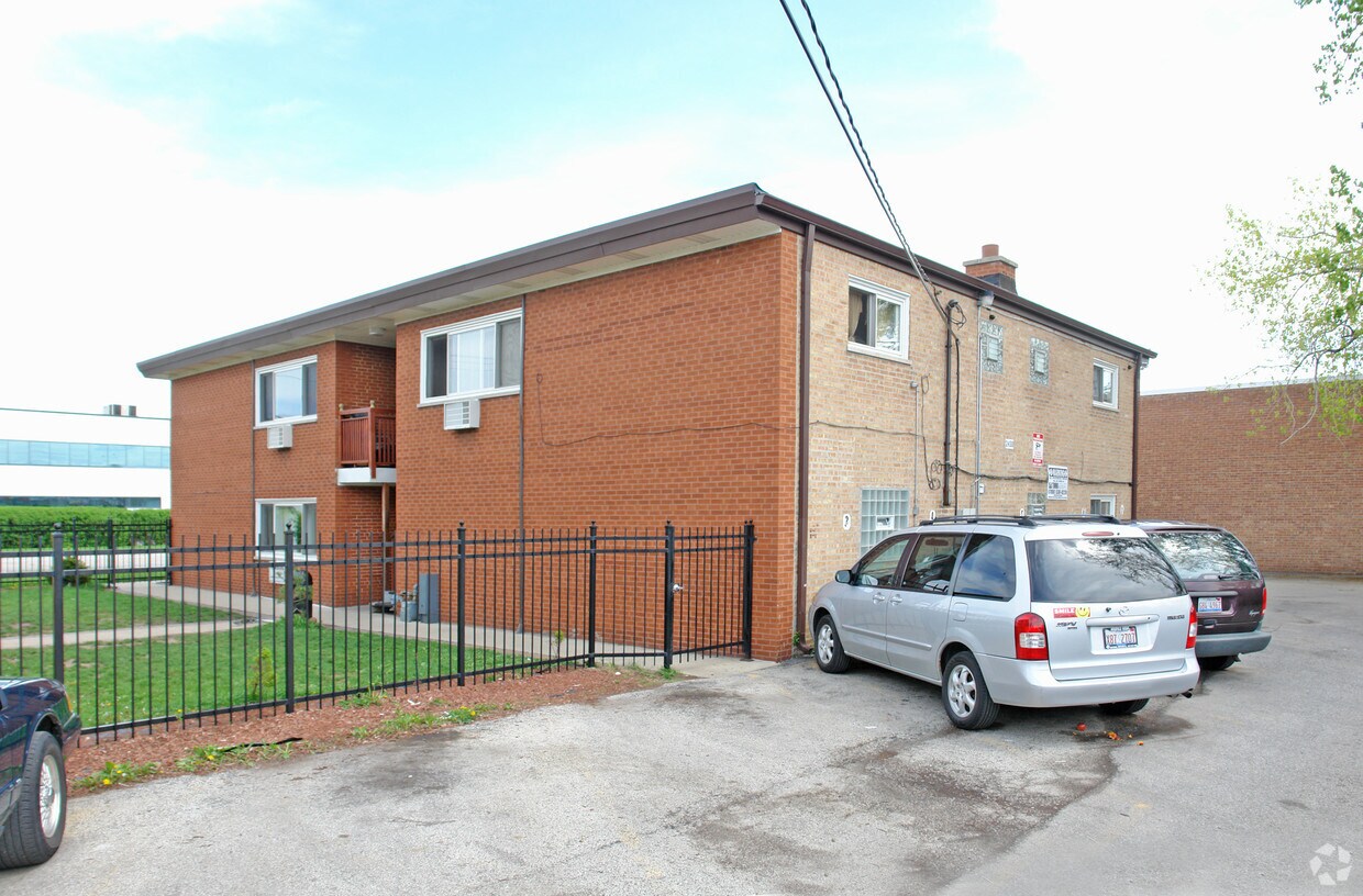 Building Photo - 2430 Rose St