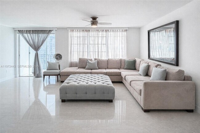 Foto del edificio - 2780 NE 183rd St