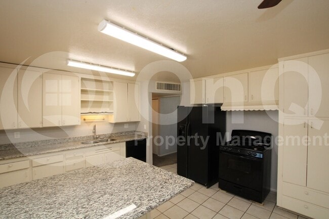 Photo - 2419 W Diana Ave House