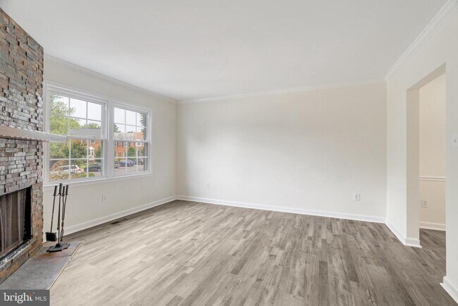 Building Photo - 3281 Victor Cir