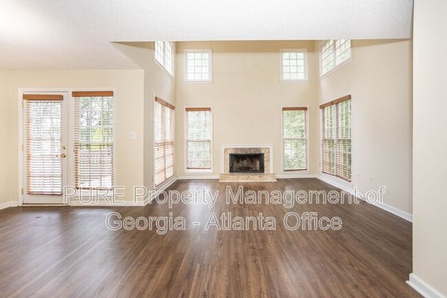 Building Photo - 1697 Paddlewheel Dr NE