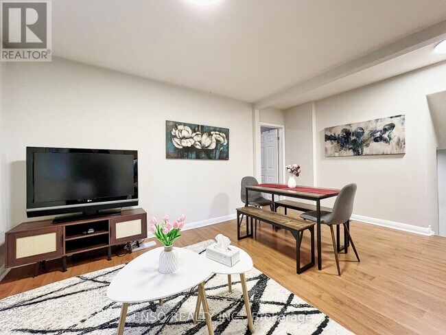 Photo du bâtiment - 24 Gentry Crescent