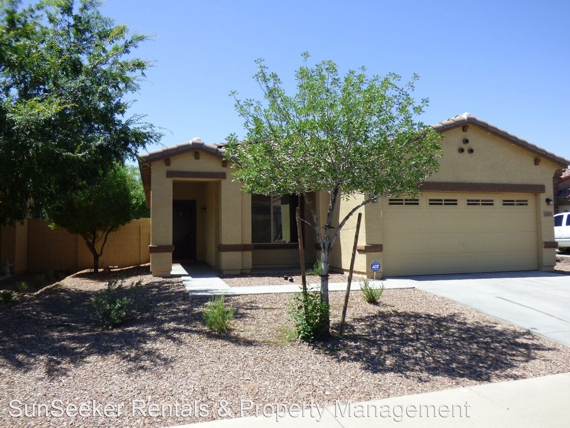 Primary Photo - 3 br, 2 bath House - 18271 W Sunnyslope Lane