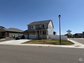 Building Photo - 4503 Kingswood Dr