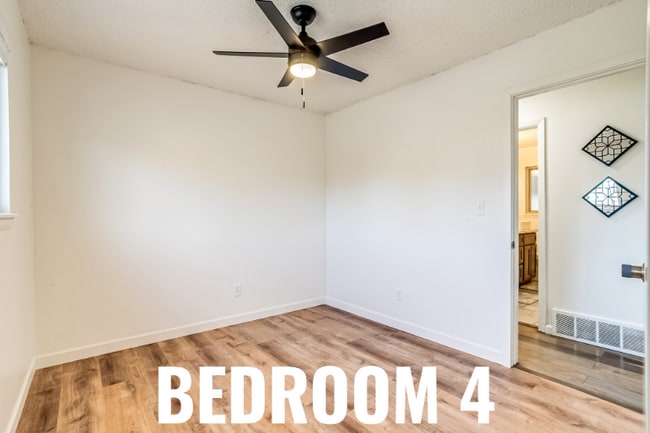 Foto del edificio - 9341 Hoffman Way