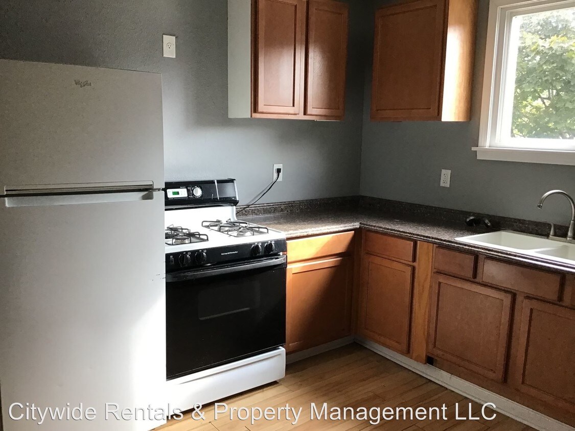 Foto principal - 1402 W Meinecke Ave